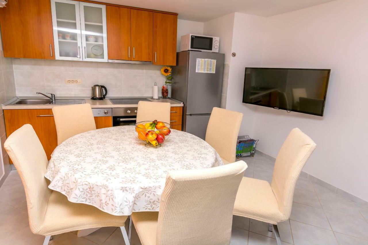 Apartment Vukorepa Ražanj Eksteriør billede